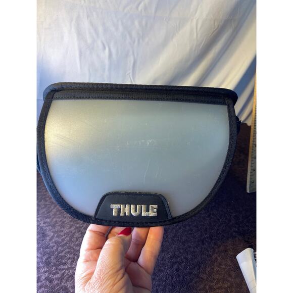 Thule Pack n Pedal handlebar bag. - Picture 7 of 7